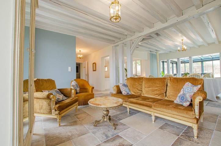 Gîte pour 8 personnes, avec sauna ainsi que jardin et terrasse
