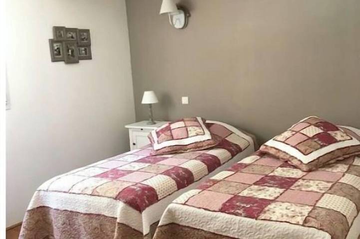 Charming 3-star farmhouse in Reilhanette, Nyons region