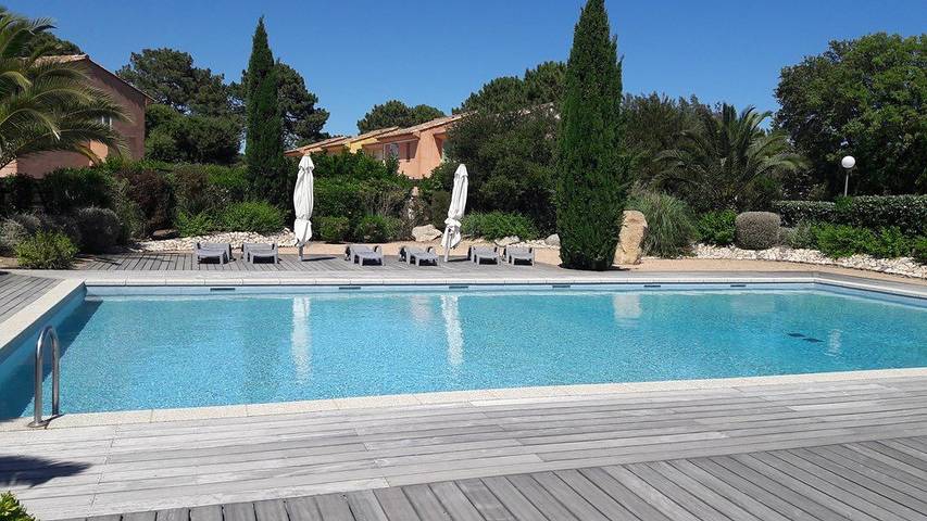 Villa pour 4 personnes, avec piscine, adapté aux familles à Lecci - 2