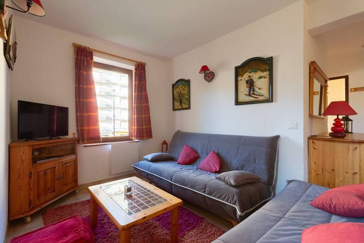 Gîte pour 6 personnes, avec terrasse à Germ - 3