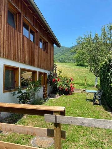 Gîte pour 2 personnes, avec jardin et vue à Steige