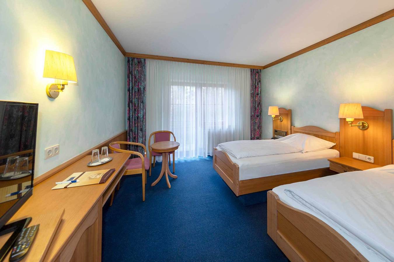 Hotel-Gasthof Rangau - Doppelzimmer (20-25 qm) mit Balkon in Ansbach, Romantische Straße