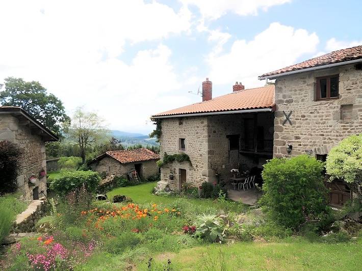 Location de vacances pour 3 personnes, avec jardin dans Parc Naturel Régional Livradois-Forez - 2
