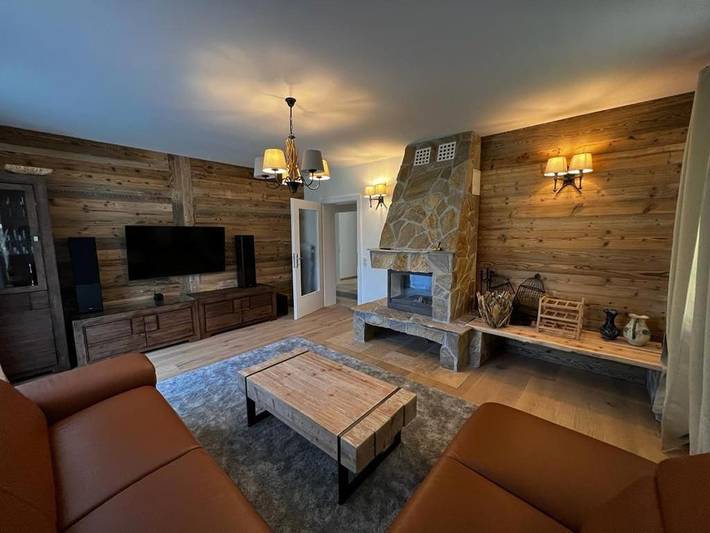 Apartamento de vacaciones para 9 personas, con vistas y jardín - 1