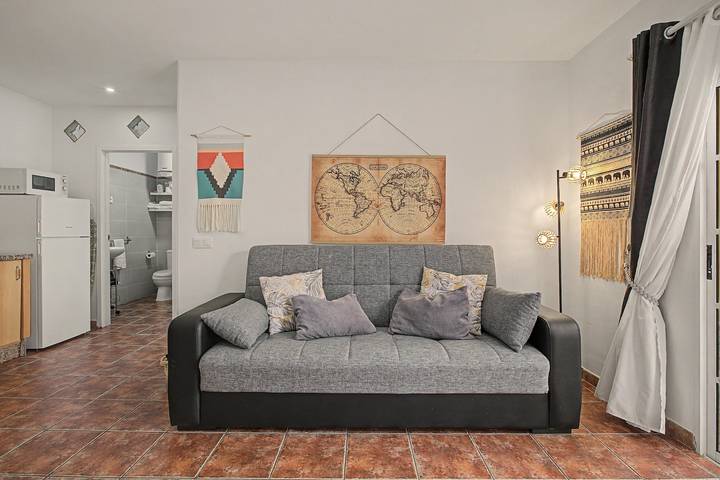 Ganze Wohnung, Ferienhaus 'P Armonia Rural' mit Meerblick, Terrasse, Gemeinschaftspool und WLAN in Granadilla de Abona, Teneriffa Süd