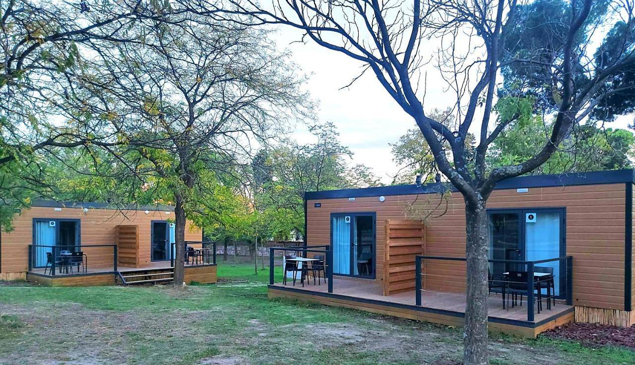 Camping Osuna in Barajas (desambiguación), Madrid