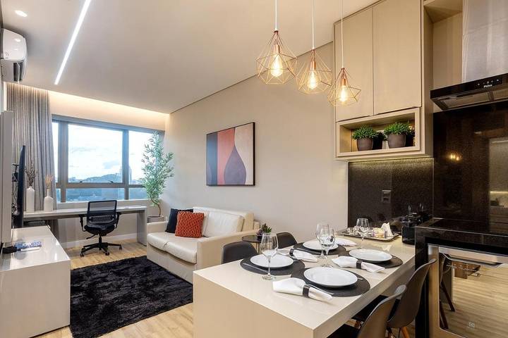 Casas e apartamentos de temporada para 4 pessoas, com piscina e jardim e ainda sauna and vista, com animais de estimação em Belo Horizonte