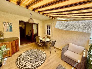 Gîte pour 4 personnes, avec piscine et terrasse à Bandol