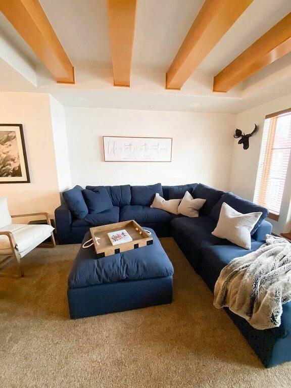 Location de vacances pour 10 personnes, avec sauna et piscine ainsi que jacuzzi et jardin à Solitude