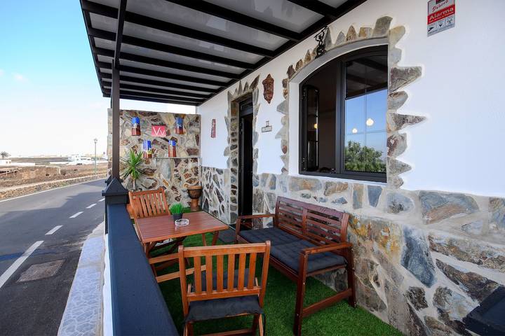 Apartamento inteiro, Apartamento de férias para 4 pessoas in La Costa (Lanzarote), Tinajo