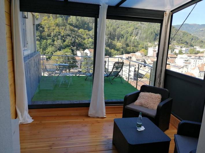 Location de vacances pour 2 personnes, avec jardin et vue à Vals-les-Bains - 2