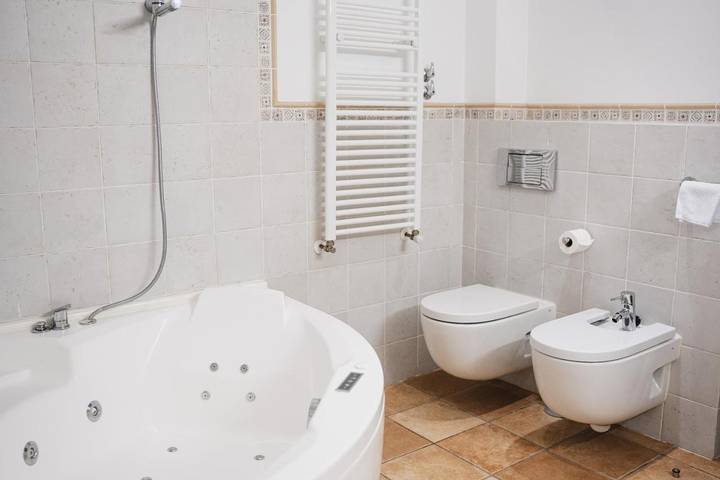 Hotel para 3 personas, con terraza en Tierra Estella - 3