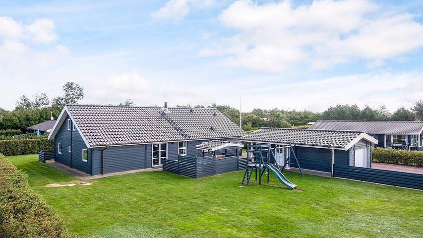 Ferienhaus für 12 Personen, mit Sauna und Terrasse sowie Whirlpool am Ringkøbing Fjord