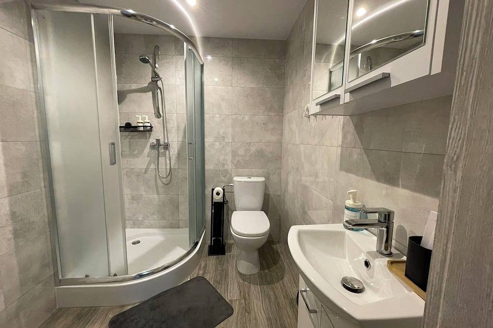 Ganze Wohnung, Cozy Apartment located in the City Center in Dębica with Wifi, pet-friendly in Karpatenvorland