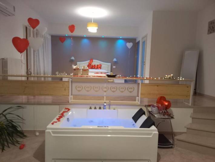 B&b per 3 persone, con giardino e idromassaggio in Surbo