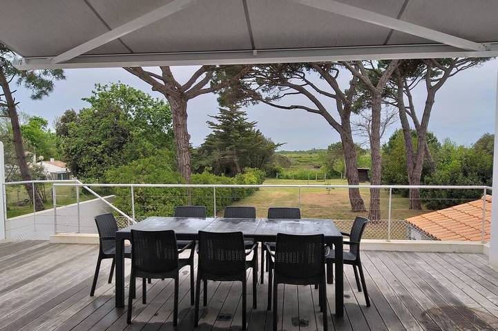 Location de vacances pour 8 personnes, avec jardin et jacuzzi, animaux acceptés dans Plage de la Plaisance