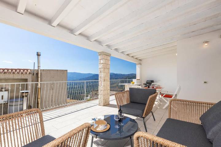 Ferienwohnung für 4 Personen, mit Balkon und Terrasse sowie Ausblick