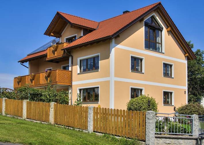 Ganze Ferienwohnung, Ferienwohnung Brigitte Frank - Ruhige Ferienwohnung (80qm) mit eigenem Weiher in Bärnau, Ostbayern