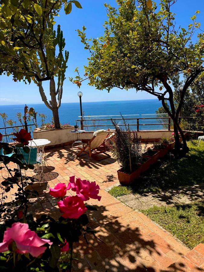 Il Nido del Gabbiano in Spiaggia Addò Francesca, Cetara