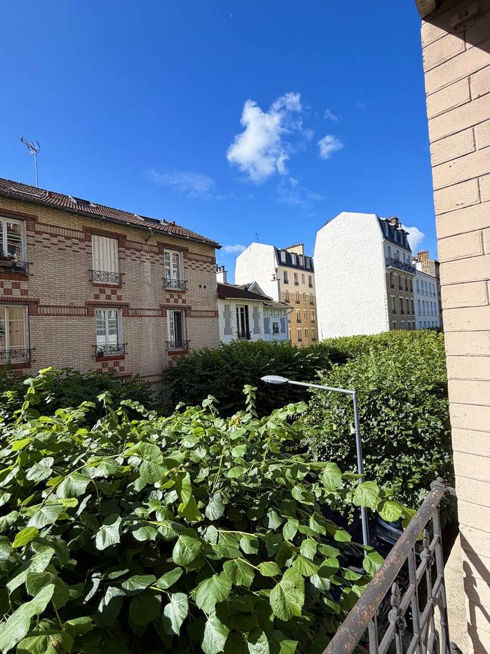 Studio entier, Studio cosy proche Paris 15, Parc Expo & Tram T2 in Issy-les-Moulineaux, Hauts-de-Seine