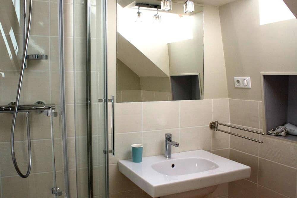 Apartamento entero, Studio du Loft-Estudio-Premium-Baño privado externo in Jurançon, Béarn