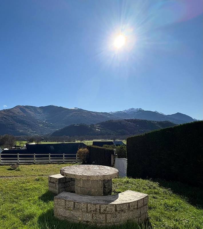 Gîte pour 2 personnes, avec vue et terrasse à Ayzac-Ost - 3