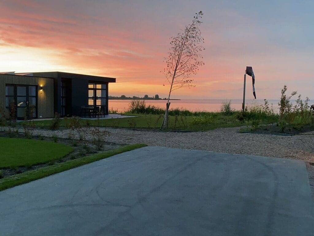 Chalet Meeresruhe Komfortable Ferienresidenz in Enkhuizen, Ijsselmeer