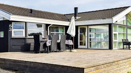 Ferienhaus für 6 Personen, mit Ausblick und Garten sowie Terrasse in Rendbjerg