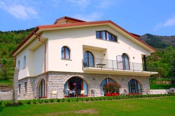 Ferienwohnung für 6 Personen, mit Garten und Balkon, mit Haustier in Tignale