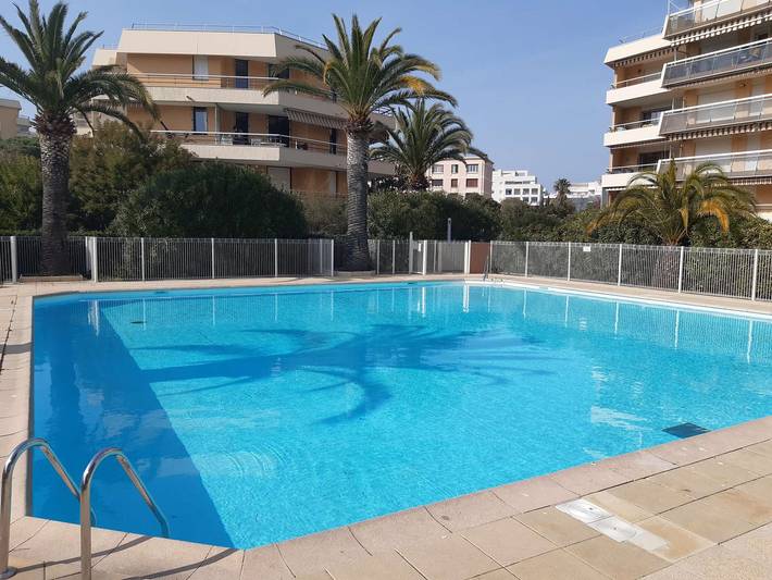 Location de vacances pour 3 personnes, avec Piscine dans Fréjus Plage