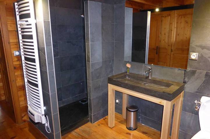 Gîte pour 9 personnes, avec Balcon ainsi que Jardin et Sauna à Belcaire - 4