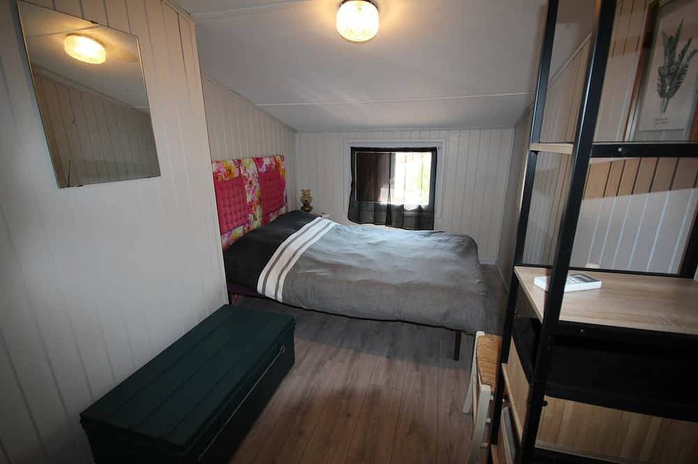 Nice corner villa located with airco in Les Tamaris (pool extra fees), 2 bedrooms, Wifi, 500 from... in Portiragnes Plage, Portiragnes