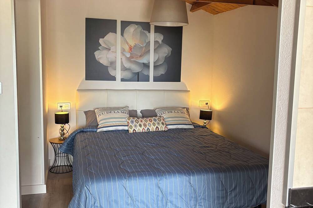 Studio-loft à Playa Sonabia, avec vue sur la mer et les yeux du diable in Playa de Oriñón (Castro-Urdiales), Castro-Urdiales