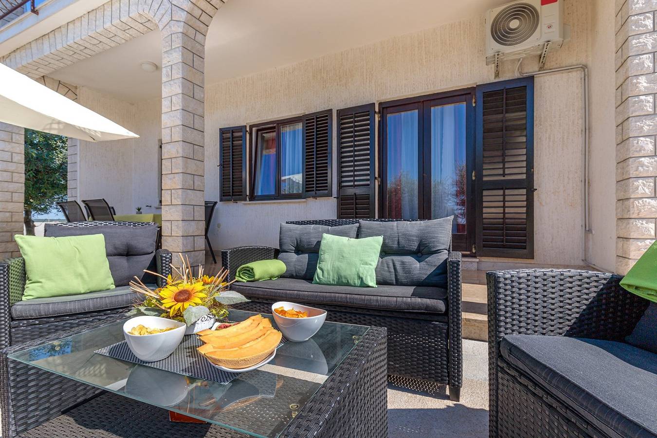 Ganze Wohnung, Apartment Terlevic mit 4 Schlafzimmern und Terrasse in Selina, Zentralistrien