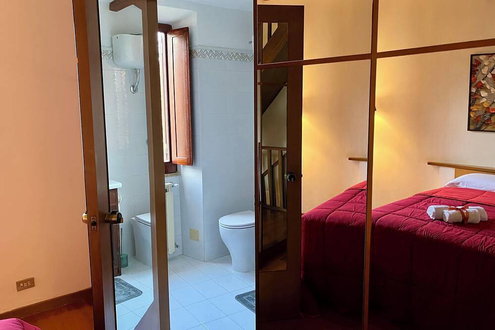 Ganze Wohnung, Cozy home for couples and families - Via Francigena and Vallelunga racetrack in Campagnano di Roma, Braccianosee