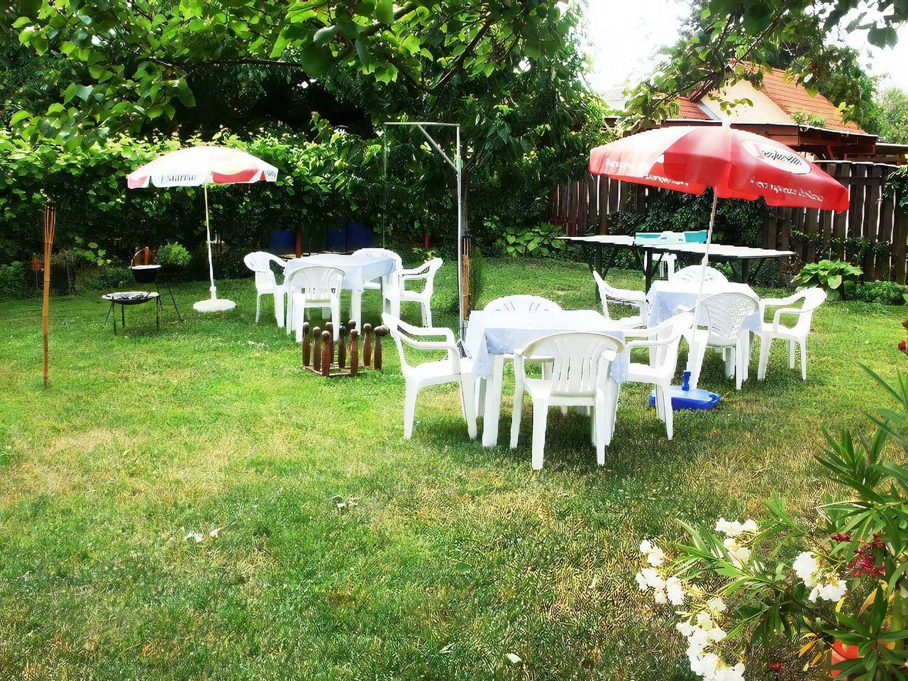 Ferienhaus mit Terasse und Grillmöglichkeit in Balatonboglar, Plattensee Südufer