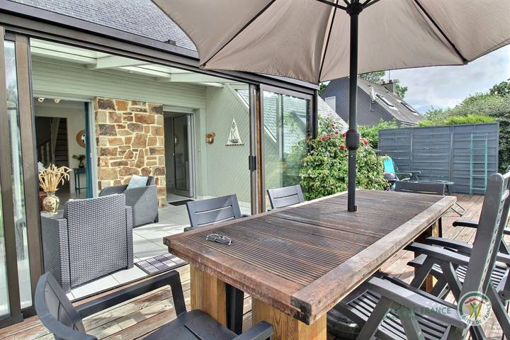 Gîte pour 6 personnes, avec terrasse et jardin à Plélo - 3
