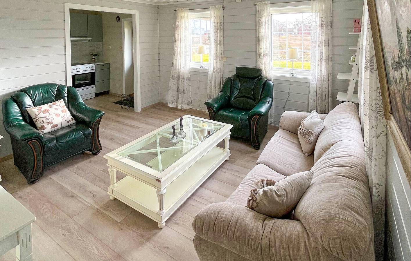 Hel ferieleilighet, Ferieleilighet for 3 personer med hage in Farsund 