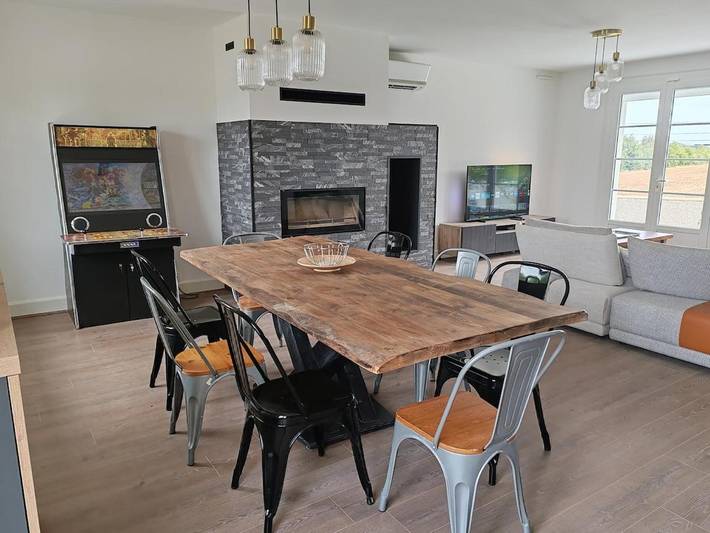 Location de vacances pour 7 personnes, avec terrasse et jardin à Dompierre-sur-Mer