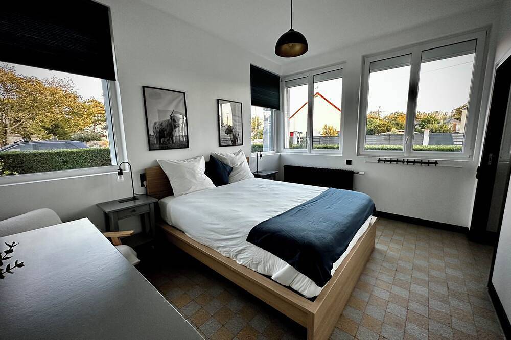 Entire apartment, 700m from the sea, apartment with terrace, parking and pétanque court. in Cayeux-sur-Mer, Abbeville region