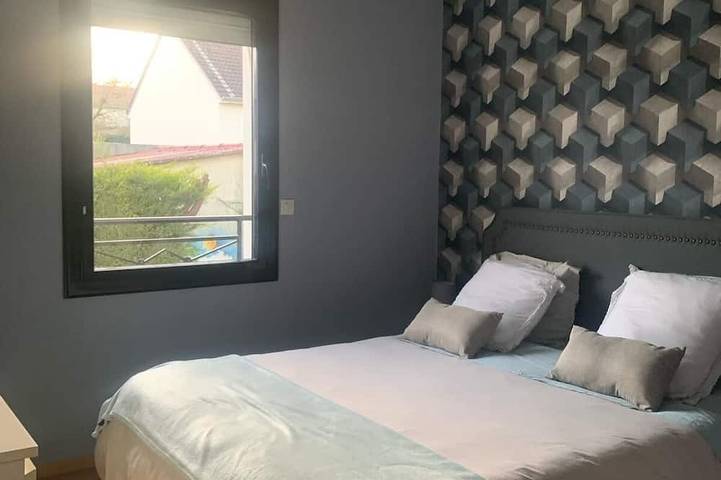 Location de vacances pour 7 personnes, avec terrasse et jardin à Dammartin-en-Goële - 3
