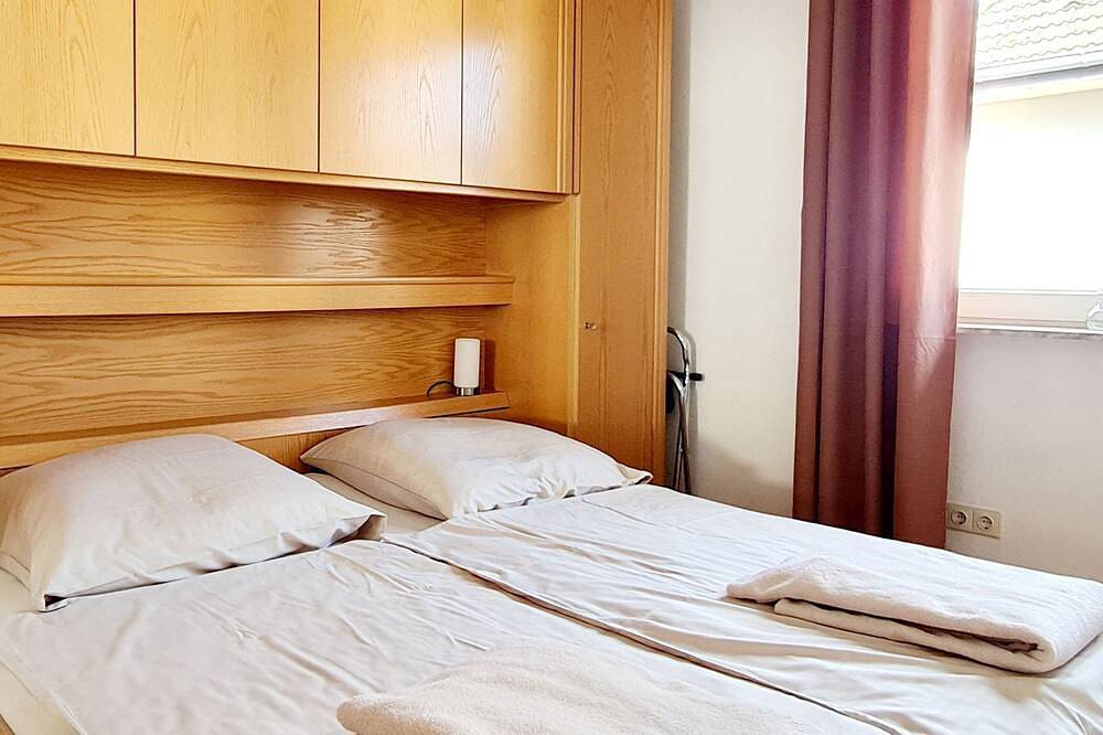 Ganze Wohnung, Haus Reins Nr. 1 - Small, lovingly furnished vacation apartment - close to the center in Zwischenahner Meer, Bad Zwischenahn