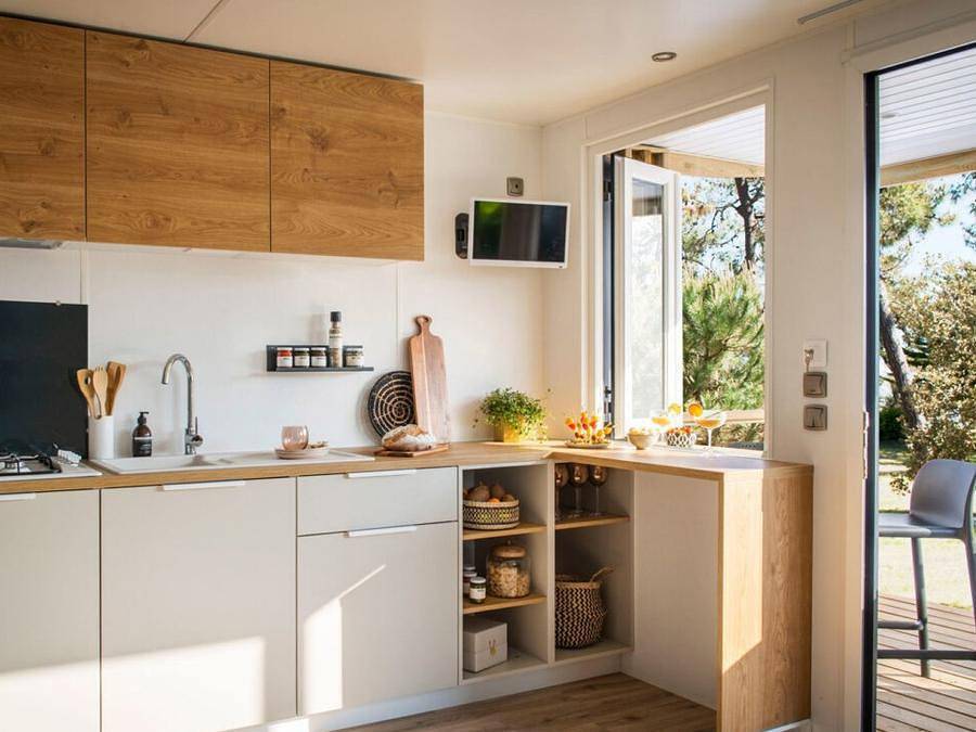 Camping Domaine Le Quercy - Mobilheim 3 personen - Wohnzimmer 28m² - 2 Schlafzimmer - Klimaanlage - Geschirrspülmaschine in Gourdon, Quercy