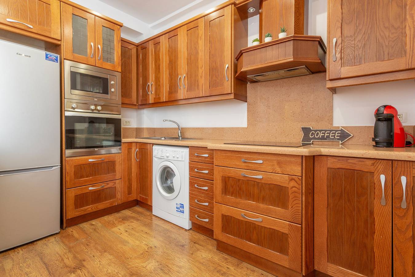 Apartamento entero, Apartamento Vacacional 'Piso En Pleno Centro' con Balcón, Wi-Fi y Aire Acondicionado in Distrito Salud-La Salle, Santa Cruz de Tenerife