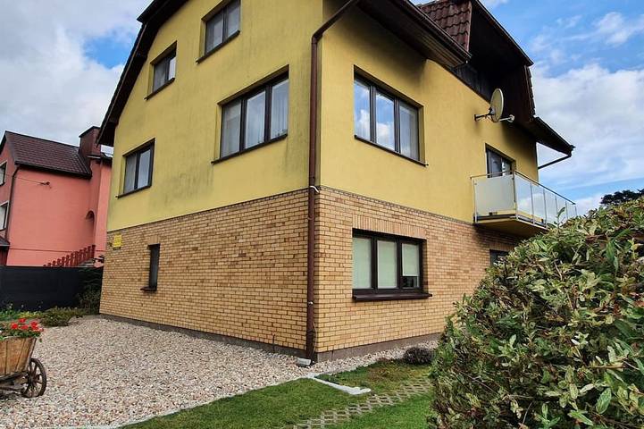 Ferienwohnung für 4 Personen, mit Balkon und Garten