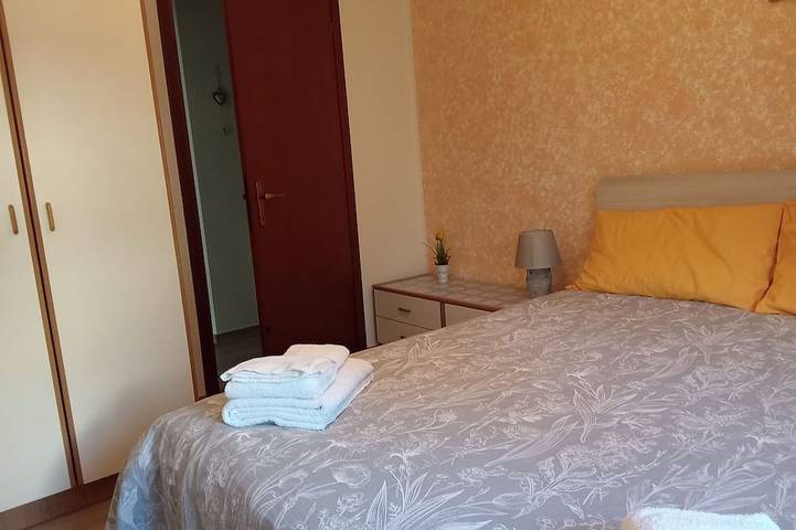 Ganze Wohnung, Blue-green apartment. A 3\" walk to the center, spa and lake. in Levico Terme, Caldonazzosee