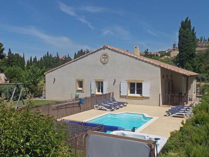 Villa pour 8 personnes, avec jardin ainsi que jacuzzi et piscine - 1