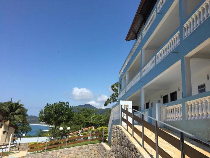 Pousadas para 2 pessoas, com terraço e vista e ainda jardim and piscina em Praia Grande Ubatuba