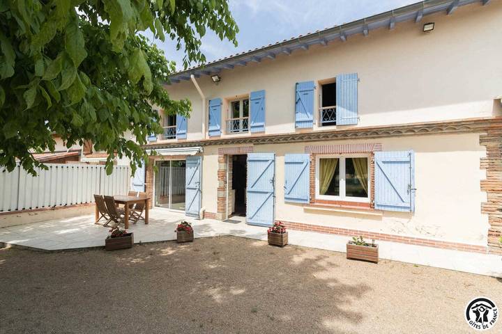 Gîte pour 6 personnes, avec terrasse et jardin - 1
