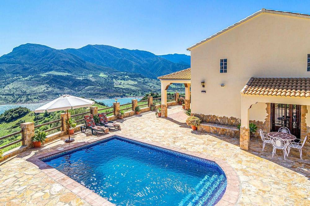 2 bedroom amazing home in El Gastor in El Gastor, White Villages